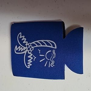 Blue koozie with beach scene